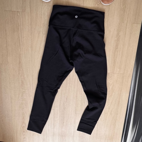 Lululemon black wonder under - Picture 2 of 3